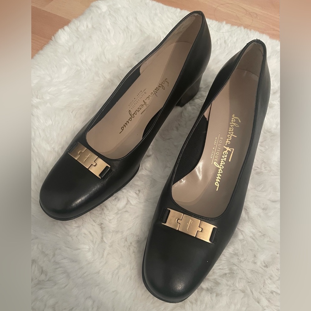 EXCELLENT CONDITION* Vintage Ferragamo Heeled Shoes